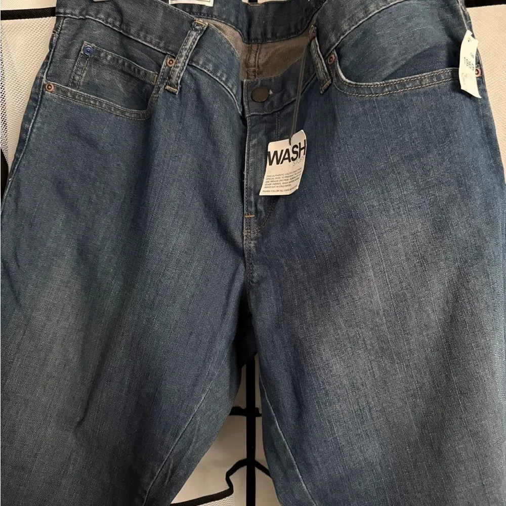 GAP Straight Leg Jeans in Blue Wash